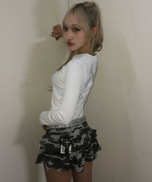 .KOM（ドットコム）の「A'GEM/9 × .kom 『.KOM/ドットケーオーエム』Y2K 背中ラインストーン羽デザイン 長袖Tシャツ/カットソー（Tシャツ/カットソー・レディース・アイボリー/グレー/ブラック/ブラック×ブルー・FREE）」の8枚目の写真