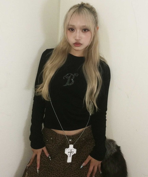 .KOM（ドットコム）の「A'GEM/9 × .kom 『.KOM/ドットケーオーエム』Y2K 背中ラインストーン羽デザイン 長袖Tシャツ/カットソー（Tシャツ/カットソー・レディース・アイボリー/グレー/ブラック/ブラック×ブルー・FREE）」の10枚目の写真