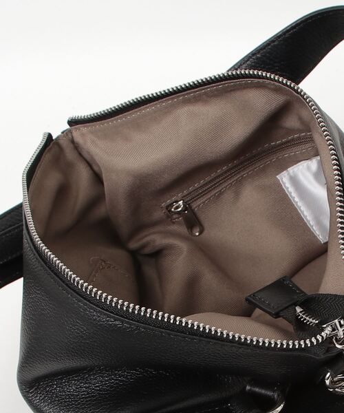 Beau're(ヴュレ)の「【BEAURE/ビュレ】リボン ディテール 薄マチ ショルダー Bag(ショルダーバッグ・レディース・ブラック/グレイッシュベージュ/シルバー・FREE)」の6枚目の写真