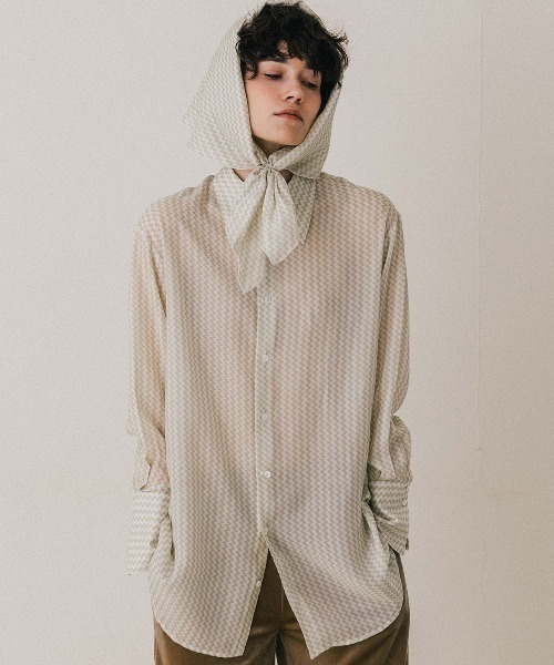 CREDONA(クレドナ)の「GEOMETRIC SHIRT/ジオメトリックシャツ(シャツ/ブラウス・レディース・ブラウン/ベージュ・FREE)」の2枚目の写真