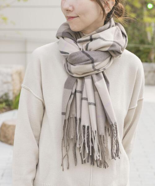ITEMS URBANRESEARCH（アイテムズ アーバンリサーチ）の「チェックストール（マフラー・レディース・ネイビー/アイボリー/ライトブルー/モカ・-）」の2枚目の写真