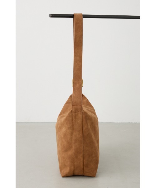 crie conforto(クリーコンフォルト)の「【A4サイズ対応】バックルスクエアショルダーバッグ 肩掛け / 斜め掛け / 鞄(ショルダーバッグ・レディース・キャメル・FREE)」の9枚目の写真