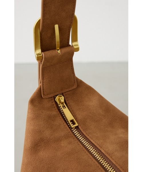 crie conforto(クリーコンフォルト)の「【A4サイズ対応】バックルスクエアショルダーバッグ 肩掛け / 斜め掛け / 鞄(ショルダーバッグ・レディース・キャメル・FREE)」の8枚目の写真