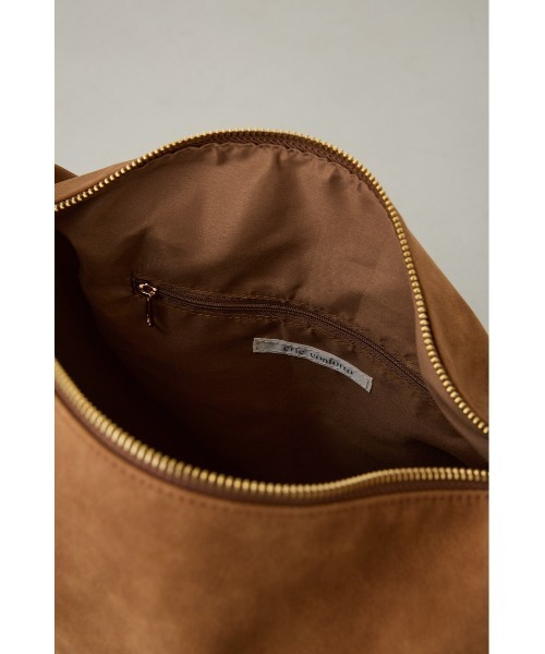 crie conforto(クリーコンフォルト)の「【A4サイズ対応】バックルスクエアショルダーバッグ 肩掛け / 斜め掛け / 鞄(ショルダーバッグ・レディース・キャメル・FREE)」の4枚目の写真