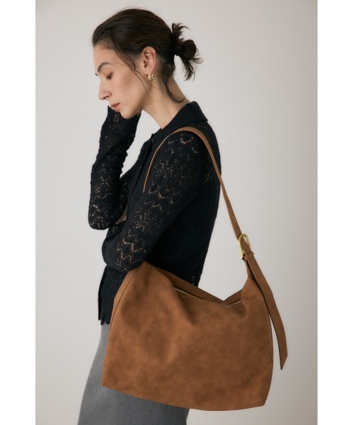 crie conforto(クリーコンフォルト)の「【A4サイズ対応】バックルスクエアショルダーバッグ 肩掛け / 斜め掛け / 鞄(ショルダーバッグ・レディース・キャメル・FREE)」の14枚目の写真