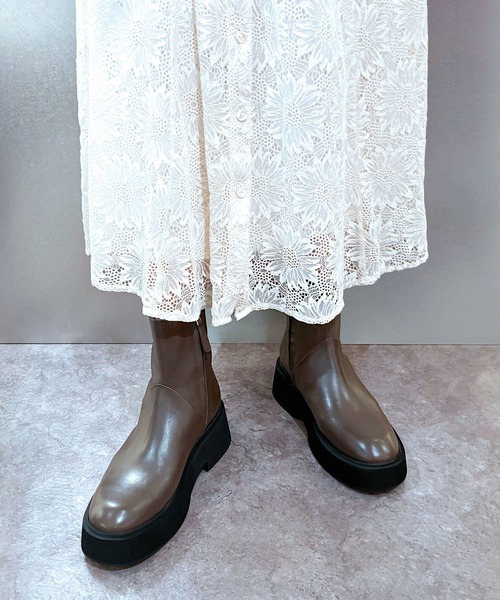 enchanted（エンチャンテッド）の「《APOM》本革プラットフォームサイドジップショートブーツ（ブーツ・レディース・グレー/ブラック・36/37/38/39/35）」の9枚目の写真