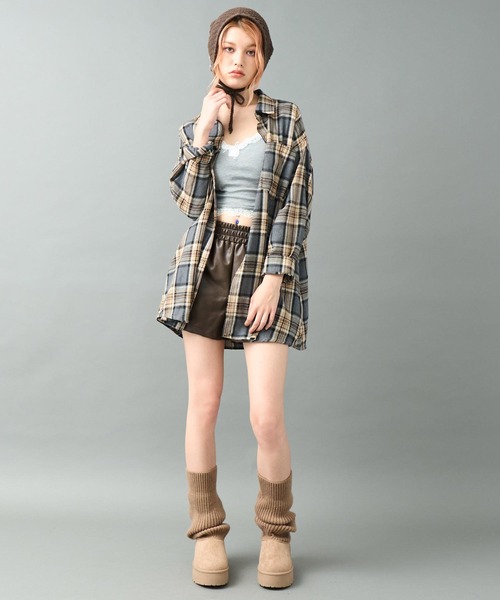 ANAP（アナップ）の「Wポケット オーバーサイズ チェックシャツ（シャツ/ブラウス・レディース・グレー/ブラウン/ネイビー・F）」の21枚目の写真