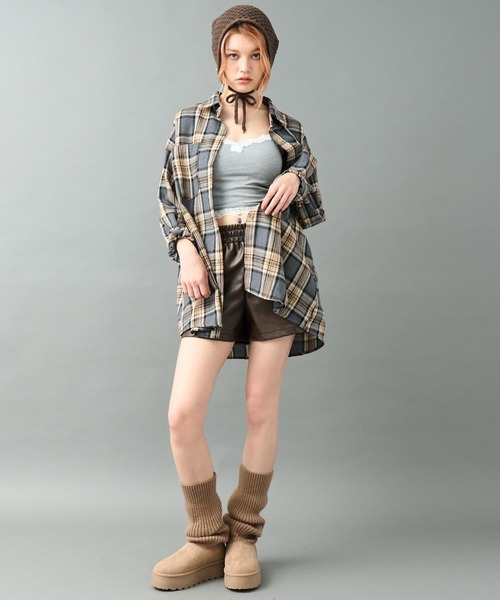 ANAP（アナップ）の「Wポケット オーバーサイズ チェックシャツ（シャツ/ブラウス・レディース・グレー/ブラウン/ネイビー・F）」の22枚目の写真