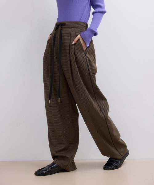 ADAM ET ROPE'（アダムエロペ）の「【WEB限定】チェックバレルパンツ（その他パンツ・レディース・キャメル/ブラウン系その他/スミクロ・38/36）」の3枚目の写真