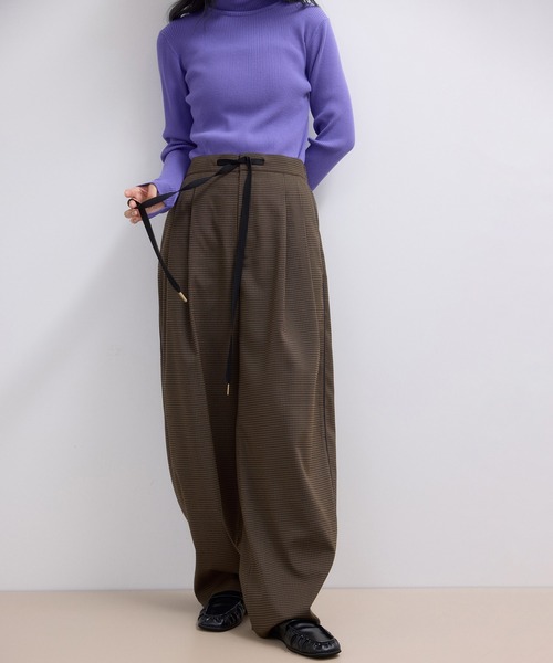 ADAM ET ROPE'（アダムエロペ）の「【WEB限定】チェックバレルパンツ（その他パンツ・レディース・キャメル/ブラウン系その他/スミクロ・38/36）」の8枚目の写真