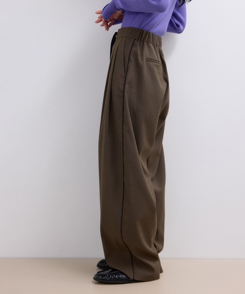 ADAM ET ROPE'（アダムエロペ）の「【WEB限定】チェックバレルパンツ（その他パンツ・レディース・キャメル/ブラウン系その他/スミクロ・38/36）」の9枚目の写真