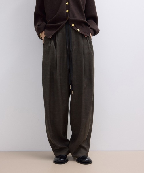 ADAM ET ROPE'（アダムエロペ）の「【WEB限定】チェックバレルパンツ（その他パンツ・レディース・キャメル/ブラウン系その他/スミクロ・38/36）」の18枚目の写真