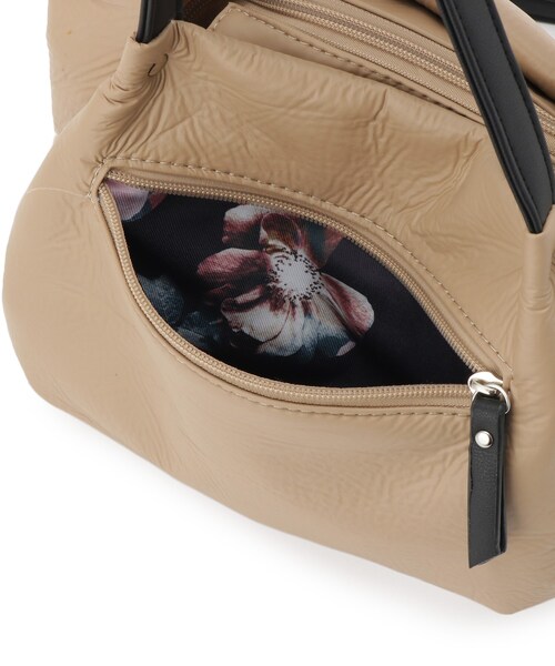 Sunauna(スーナウーナ)の「◆【2WAY/オリジナルプリント裏使用】タックトートバック(トートバッグ・レディース・ブラック/ベージュ・00)」の10枚目の写真