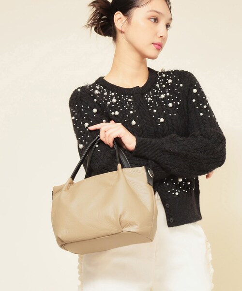 Sunauna(スーナウーナ)の「◆【2WAY/オリジナルプリント裏使用】タックトートバック(トートバッグ・レディース・ブラック/ベージュ・00)」の11枚目の写真