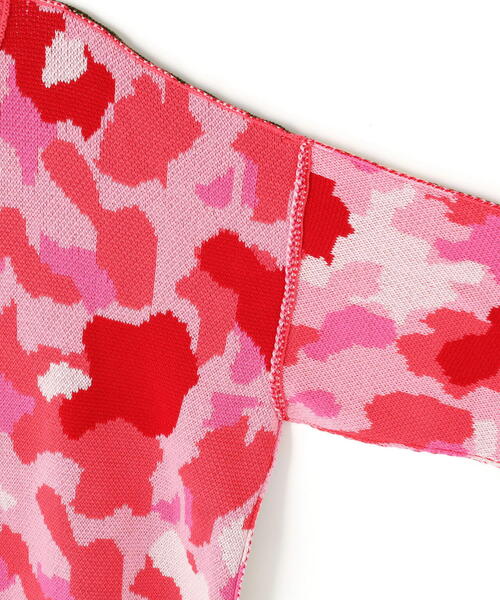 WHITELAND(ホワイトランド)の「WHITELAND/ホワイトランド/CAMO LINKING KNIT(ニット/セーター・レディース・ピンク/ブルー・F)」の7枚目の写真
