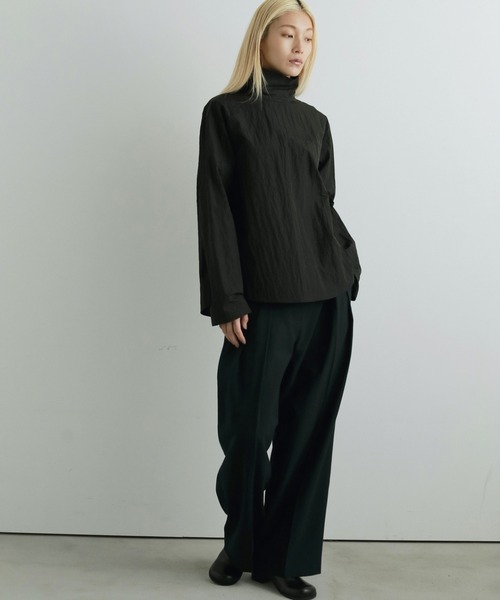 anuke（アンヌーク）の「Tuck Wide Pants（その他パンツ・レディース・ブラック/ネイビー/ブラウン・38inch/36inch）」の4枚目の写真