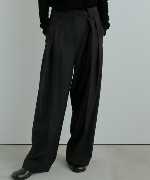 anuke（アンヌーク）の「Tuck Wide Pants（その他パンツ・レディース・ブラック/ネイビー/ブラウン・38inch/36inch）」の7枚目の写真