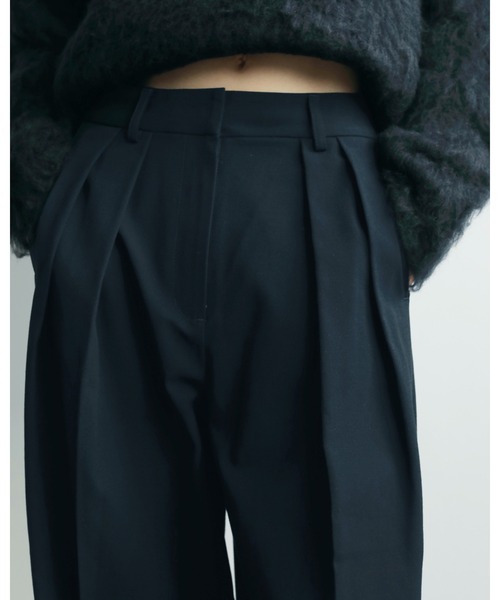 anuke（アンヌーク）の「Tuck Wide Pants（その他パンツ・レディース・ブラック/ネイビー/ブラウン・38inch/36inch）」の14枚目の写真