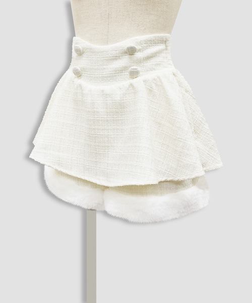 Honey Cinnamon（ハニーシナモン）の「裾ファーツイードペプラムショートパンツ（その他パンツ・レディース・ホワイト/ボルドー・FREE）」の17枚目の写真