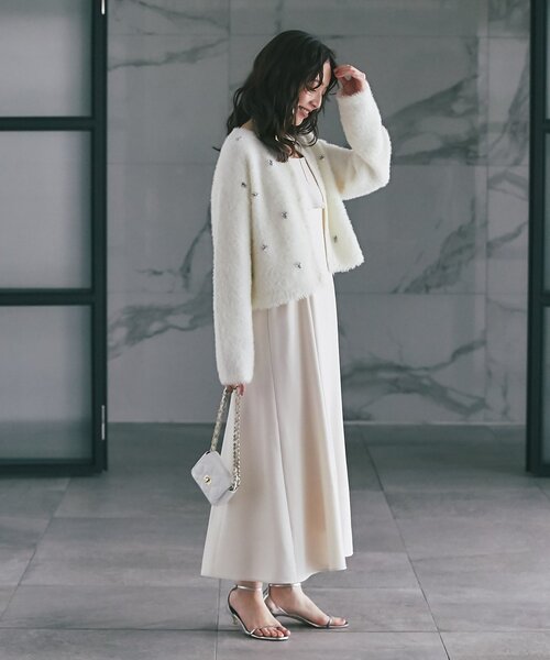 La boutique BonBon(ラブティックボンボン)の「【今すぐお届け!】フェザーヤーンビジュー刺繍ジャケットカーディガン(カーディガン/ボレロ・レディース・オフホワイト/チャコールグレー/ピンク・FREE)」の13枚目の写真