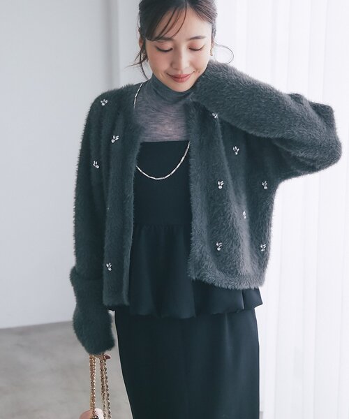 La boutique BonBon(ラブティックボンボン)の「【今すぐお届け!】フェザーヤーンビジュー刺繍ジャケットカーディガン(カーディガン/ボレロ・レディース・オフホワイト/チャコールグレー/ピンク・FREE)」の22枚目の写真