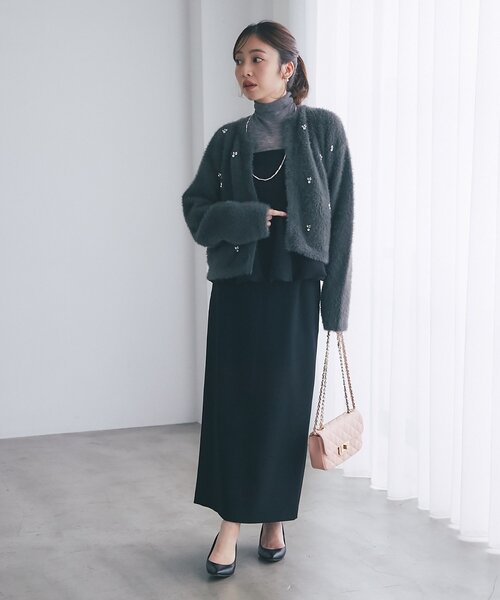 La boutique BonBon（ラブティックボンボン）の「【今すぐお届け！】フェザーヤーンビジュー刺繍ジャケットカーディガン（カーディガン/ボレロ・レディース・チャコールグレー/オフホワイト/ピンク・FREE）」の7枚目の写真