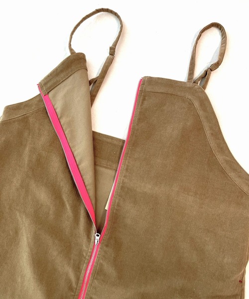 Q（キュー）の「コーデュロイZIPキャミワンピース（ワンピース・レディース・ダークベージュ/グリーン・MEDIUM）」の9枚目の写真