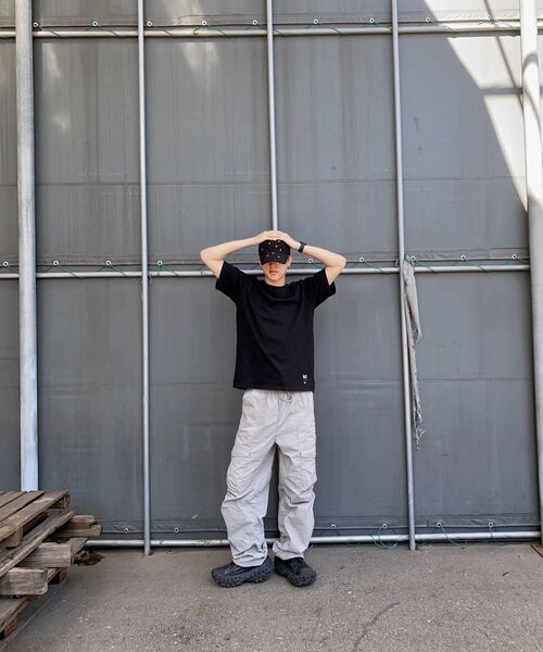 Verdnt（バーダント）の「フロントカーゴナイロンワイドシャーリングパンツ[グレー]（その他パンツ・レディース・グレー・SMALL/MEDIUM/LARGE/X-LARGE）」の15枚目の写真