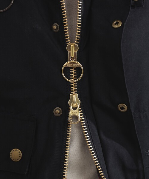 Barbour（バブアー）の「【別注】Barbour / SPEY ジャケット（ブルゾン・レディース・オリーブ/ブラック・38/36）」の6枚目の写真