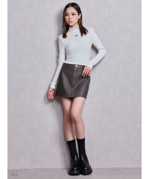 GYDA（ジェイダ）の「GGラインFake Leatherスカートライクショートパンツ（スカート・レディース・ブラウン/アイボリー・SMALL/MEDIUM）」の9枚目の写真