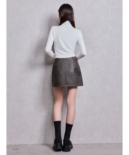 GYDA（ジェイダ）の「GGラインFake Leatherスカートライクショートパンツ（スカート・レディース・ブラウン/アイボリー・SMALL/MEDIUM）」の11枚目の写真