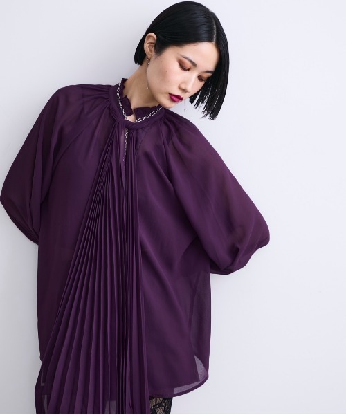 MONOe（モノエ）の「プリーツタイヴィンテージライクブラウス（シャツ/ブラウス・レディース・パープル/ブラック/アイボリー・FREE）」の3枚目の写真