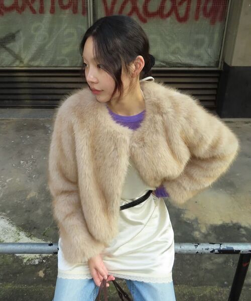 MONGDOL（モンドル）の「ソフトファー クロップジャケット ベージュ MDJK047BEIGE（ムートンコート・レディース・その他・F）」の16枚目の写真
