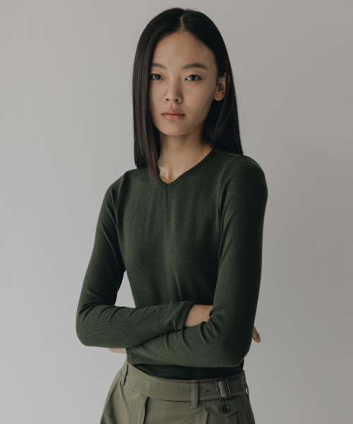 BLANKROOM HER(ブランクルームウーマン)の「ローブイネックT_MOSS GREEN(Tシャツ/カットソー・レディース・その他・ONE)」の5枚目の写真