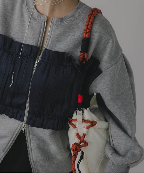 210nouve(トゥージュヌーブ)の「カラーコード ナイロン 2WAY バッグ(ショルダーバッグ・レディース・ネイビー/ベージュ/カーキ・FREE)」の16枚目の写真