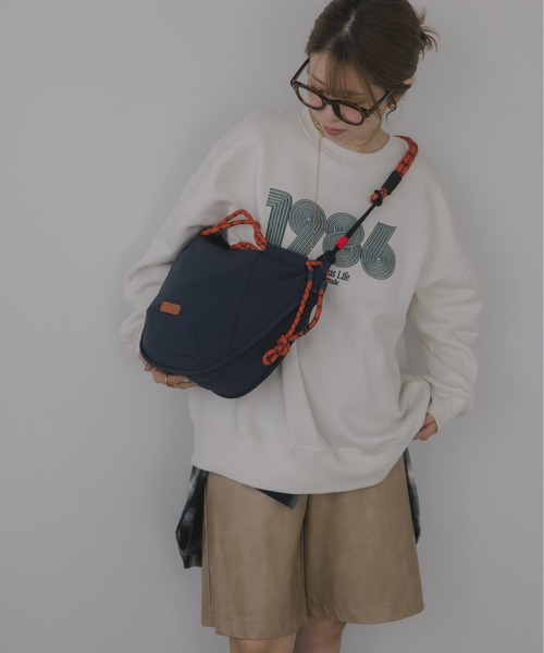 210nouve(トゥージュヌーブ)の「カラーコード ナイロン 2WAY バッグ(ショルダーバッグ・レディース・ネイビー/ベージュ/カーキ・FREE)」の19枚目の写真