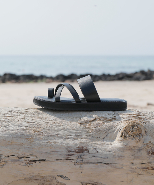 Chubasco(チュバスコ)の「CHUBASCO LEON CL2006 ALL BLACK(サンダル・レディース・その他・23cm/24cm/24.5cm/25cm/26cm/27cm/28cm)」の2枚目の写真