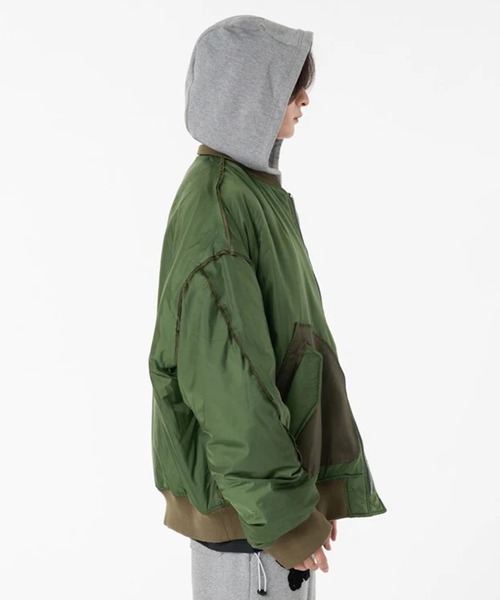DISCOVERED(ディスカバード)の「【DISCOVERED/ディスカバード】DEVILS EAR HOODIE DOWN MA-1(MA-1・メンズ・カーキ/ブラック・3)」の12枚目の写真