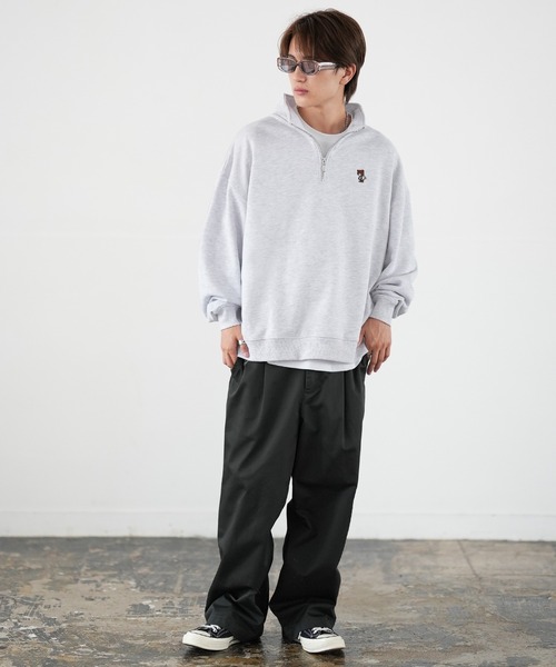 En serio TOKYO(エンソリオトーキョー)の「【SIDEWAYSTANCE】刺繍ワンポイント裏毛ハーフジップトレーナー(スウェット・メンズ・ブラック系/ネイビー/グレー系1/ライトグレー/ブラック系1/ライトグレー系/ネイビー系1/ブラック/ネイビー系・LARGE/X-LARGE/SMALL/MEDIUM)」の18枚目の写真