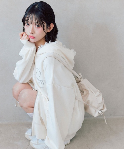 OLIVE des OLIVE（オリーブデオリーブ）の「ロゴ入りレースパーカー（パーカー・レディース・ピンク/ブラック/サックスブルー/アイボリー/その他/トップグレー・FREE）」の2枚目の写真