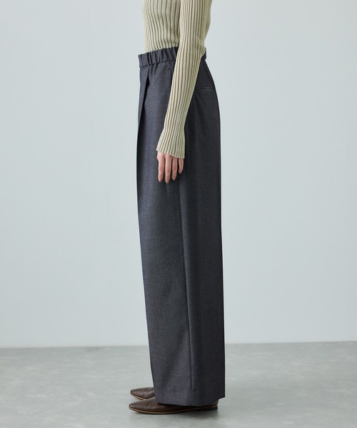 ROPE'（ロペ）の「トリアセツイル ワンタックイージーワイドパンツ(デニムライク)/イージーケア・セットアップ対応（スラックス・レディース・ブラック/ブルー系その他3・36/38/40）」の13枚目の写真