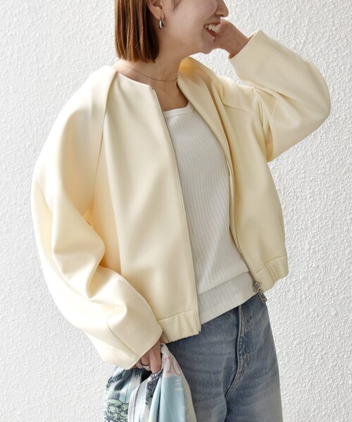 SHIPS any(シップス エニィ)の「SHIPS any:〈洗濯機可能〉ジャージー ギャザー コンパクト ブルゾン(ブルゾン・レディース・ナチュラル/ブラック/ベージュ・ONE SIZE)」の7枚目の写真