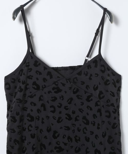 JEANASIS（ジーナシス）の「レーストリムサテンキャミワンピース/650164（ワンピース・レディース・ブラック系その他/ホワイト系その他・FREE）」の4枚目の写真