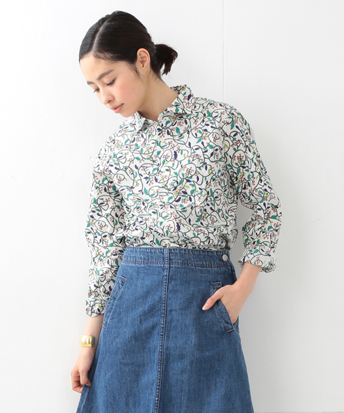 BEAMS BOY（ビームスボーイ）の「BEAMS BOY / リバティ カッタウェイ シャツ（シャツ/ブラウス・レディース・ホワイト/グリーン・ONE SIZE）」の2枚目の写真