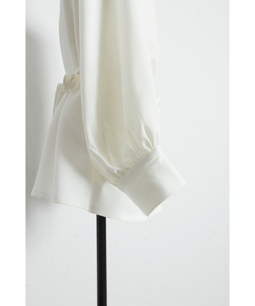 ARVELLIA(アルベリア)の「KNOT DRAPE BLOUSE(シャツ/ブラウス・レディース・ホワイト/ブラウン・M)」の22枚目の写真