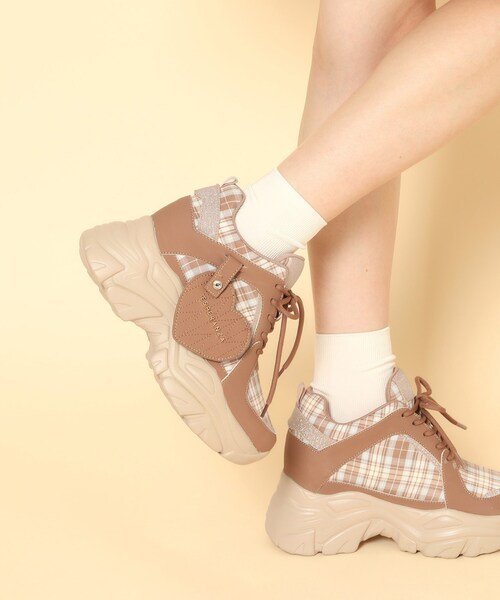 ESPERANZA（エスペランサ）の「きゅんフィットハートチャームスニーカー（スニーカー・レディース・ブラック/ブラウン系8/ホワイト・LL/L/M/S）」の21枚目の写真