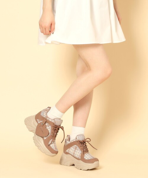 ESPERANZA（エスペランサ）の「きゅんフィットハートチャームスニーカー（スニーカー・レディース・ブラック/ブラウン系8/ホワイト・LL/L/M/S）」の22枚目の写真