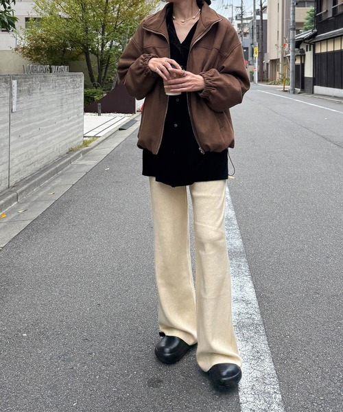 ISOOK(アイスー)の「リラックスニットワイドパンツ(eri. select) / リラックスパンツ イージーパンツ ウエスト紐 総ゴム ストレートパンツ ロング ベージュ グレー(その他パンツ・レディース・グレー/ライトベージュ・FREE)」の4枚目の写真