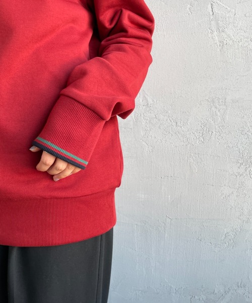 FRED PERRY（フレッドペリー）の「[FRED PERRY/フレッドペリー] ワンポイント刺繍ロゴ クルーネックスウェット M7535（スウェット・レディース・ネイビー系/ブルー系/イエロー系/ボルドー/キャメル/グリーン/ブルー/ダークグリーン/ワイン/アイボリー/グレイッシュベージュ/ライトベージュ・XL/L/M/S）」の20枚目の写真