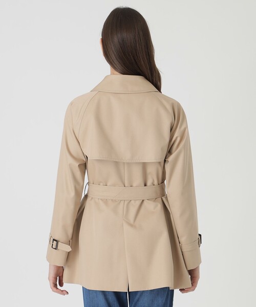 BLUE LABEL CRESTBRIDGE（ブルーレーベルクレストブリッジ）の「ライトギャバジンミディアムトレンチコート（トレンチコート・レディース・ベージュ・38/40/36）」の6枚目の写真